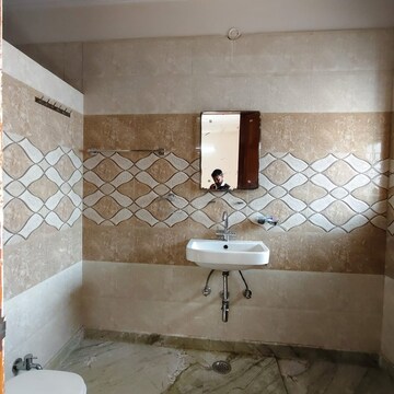 Bathroom in 2 BHK Builder Floor at Palam Vihar Residents Association, Palam Vihar – for Rent