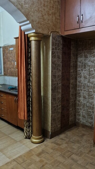 Bedroom in 5 BHK Independent House at Gms Road – for Rent