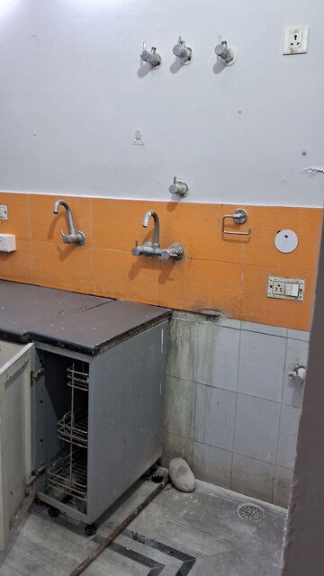 Kitchen in 5 BHK Independent House at Gms Road – for Rent