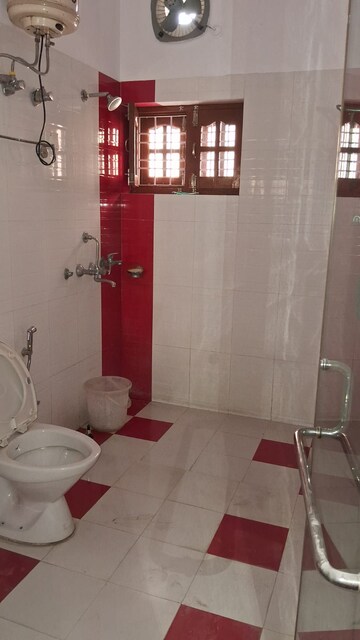 Bathroom in 5 BHK Independent House at Gms Road – for Rent