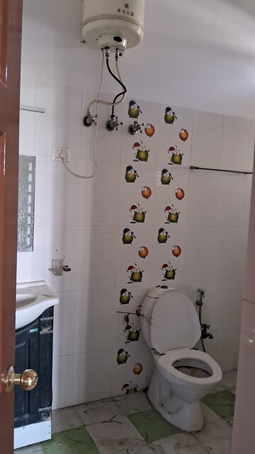 Bathroom in 5 BHK Independent House at Gms Road – for Rent