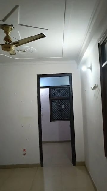 1 BHK Builder Floor For Rent in Sector 70 Noida  8221241