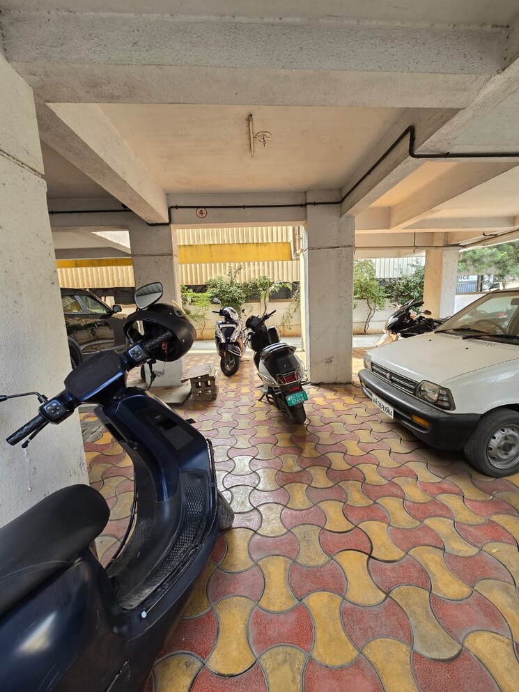  Parking, sai-vihar-dhankawadi 1 RK 320 Sq.Ft. Apartment In Dhankawadi Pune 8221277