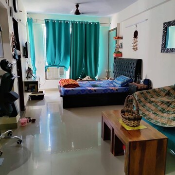 Living Room in 3.5 BHK Apartment at Mahagun Mirabella, Sector 79 – for Rent