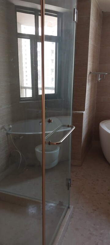 Furnished Amenities in 3 BHK Apartment at Jaypee Green Crescent Court, Jaypee Greens – for Rent