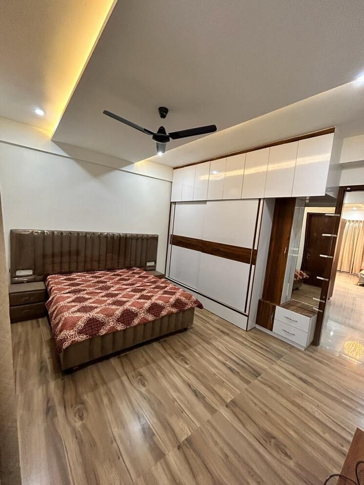 Master Bedroom, shalimar bagh 3 Bedroom 1000 Sq.Ft. Builder Floor In Shalimar Bagh Delhi 8221344
