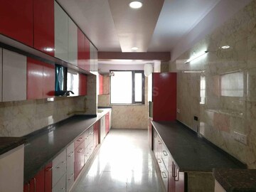 Kitchen in 6+ BHK Independent House at Shalimar Bagh – for Sale