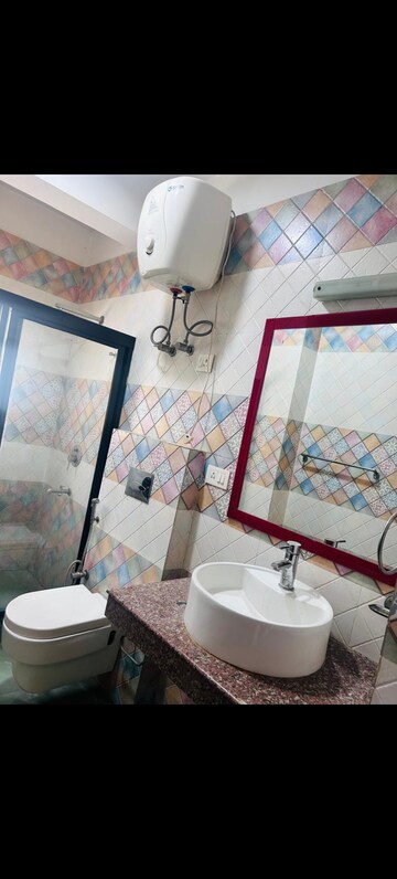 Master Bedroom in 2 BHK Builder Floor at Vasant Kunj – for Rent