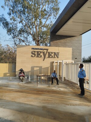 Parking in 3 BHK Apartment at Frontline Seven, Kokapet – for Sale