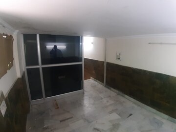 Room in 3 BHK Builder Floor at Adarsh Nagar – for Sale