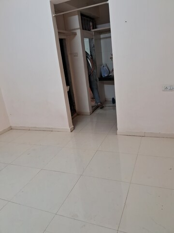 Furnished Amenities in 1 BHK Apartment at Cosmos Solitaire, Virar West – for Rent