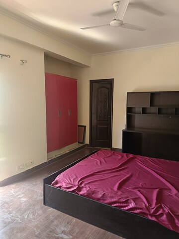 Bedroom in 3 BHK Apartment at Amrapali Silicon City, Sector 76 – for Rent