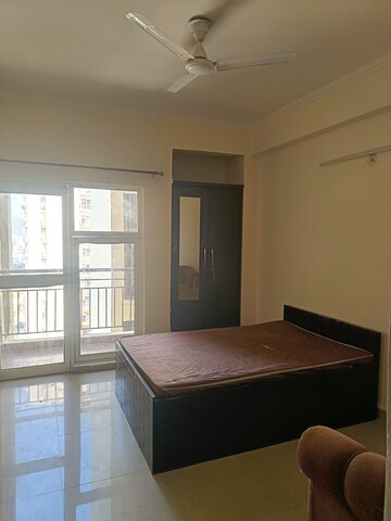 Bedroom in 3 BHK Apartment at Amrapali Silicon City, Sector 76 – for Rent