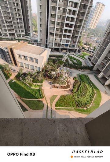 Balcony in 2 BHK Apartment at Kalpataru Paramount, Kapur Bawdi – for Rent