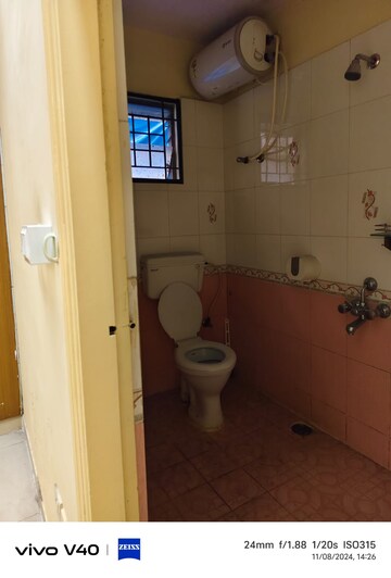 Bathroom in 2 BHK Apartment at Halasuru – for Rent
