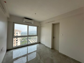 Room in 3 BHK Apartment at Concrete Sai Samast, Chembur – for Sale