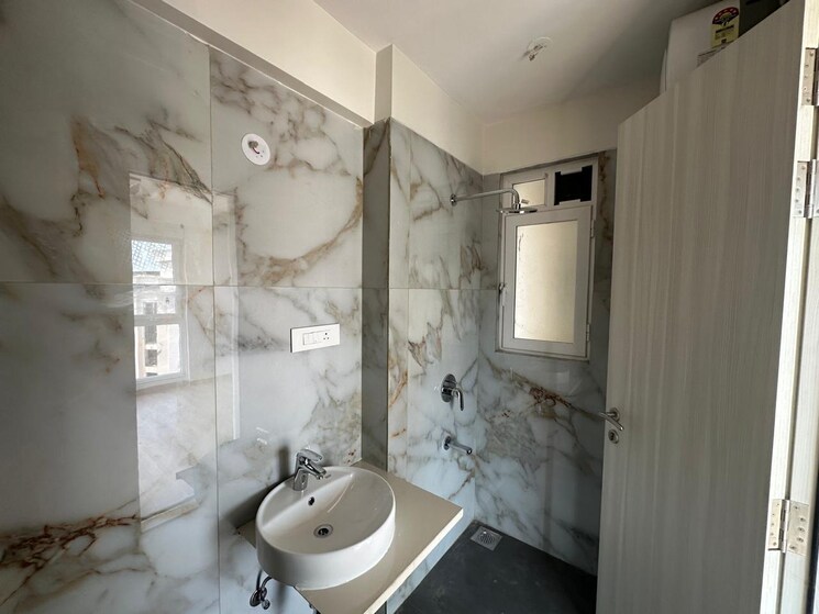 Bathroom, concrete-sai-samast 3 Bedroom 1094 Sq.Ft. Apartment In Chembur Mumbai 8221483