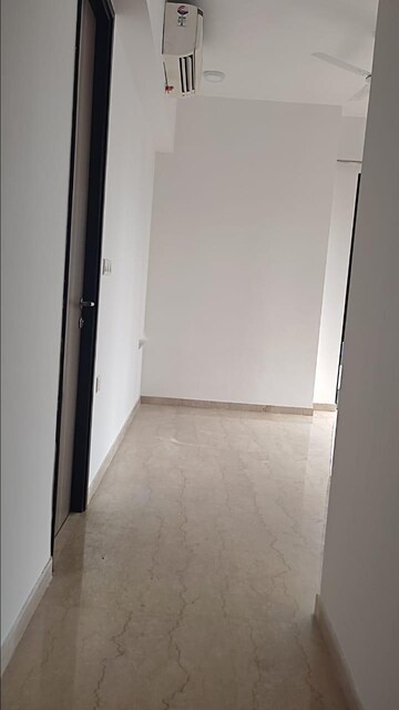 Room in 3 BHK Apartment at Lodha The Park, Worli – for Rent