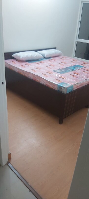 Bedroom in 5 BHK Villa at Unnati Suites, Sector 144 – for Rent