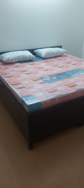 Bedroom in 5 BHK Villa at Unnati Suites, Sector 144 – for Rent