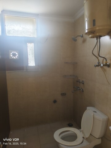 Attached Bathroom in 3 BHK Apartment at Maple Heights, Sector 43 – for Rent