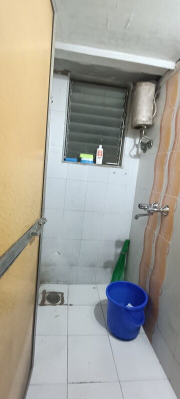 Bathroom in 1 RK Apartment at Dolphin Makhdoomi Palace, Santacruz East – for Rent