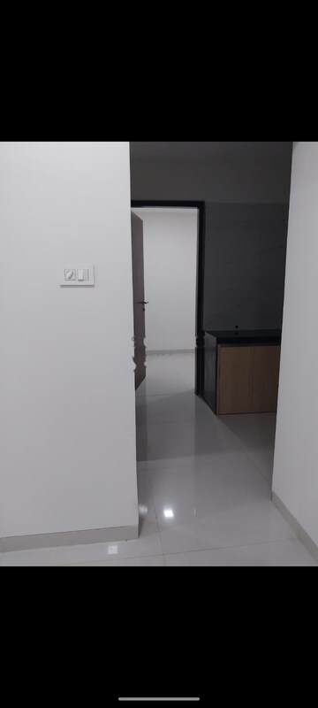 Room in 2 BHK Apartment at Kripa Bliss, Vikhroli East – for Rent