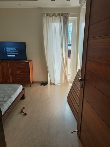 Balcony in 3 BHK Builder Floor at Defence Colony – for Rent