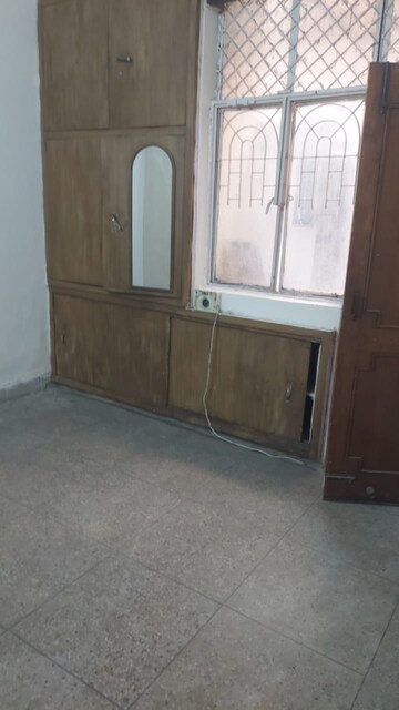 Room in 2 BHK Builder Floor at Sector 11 – for Rent