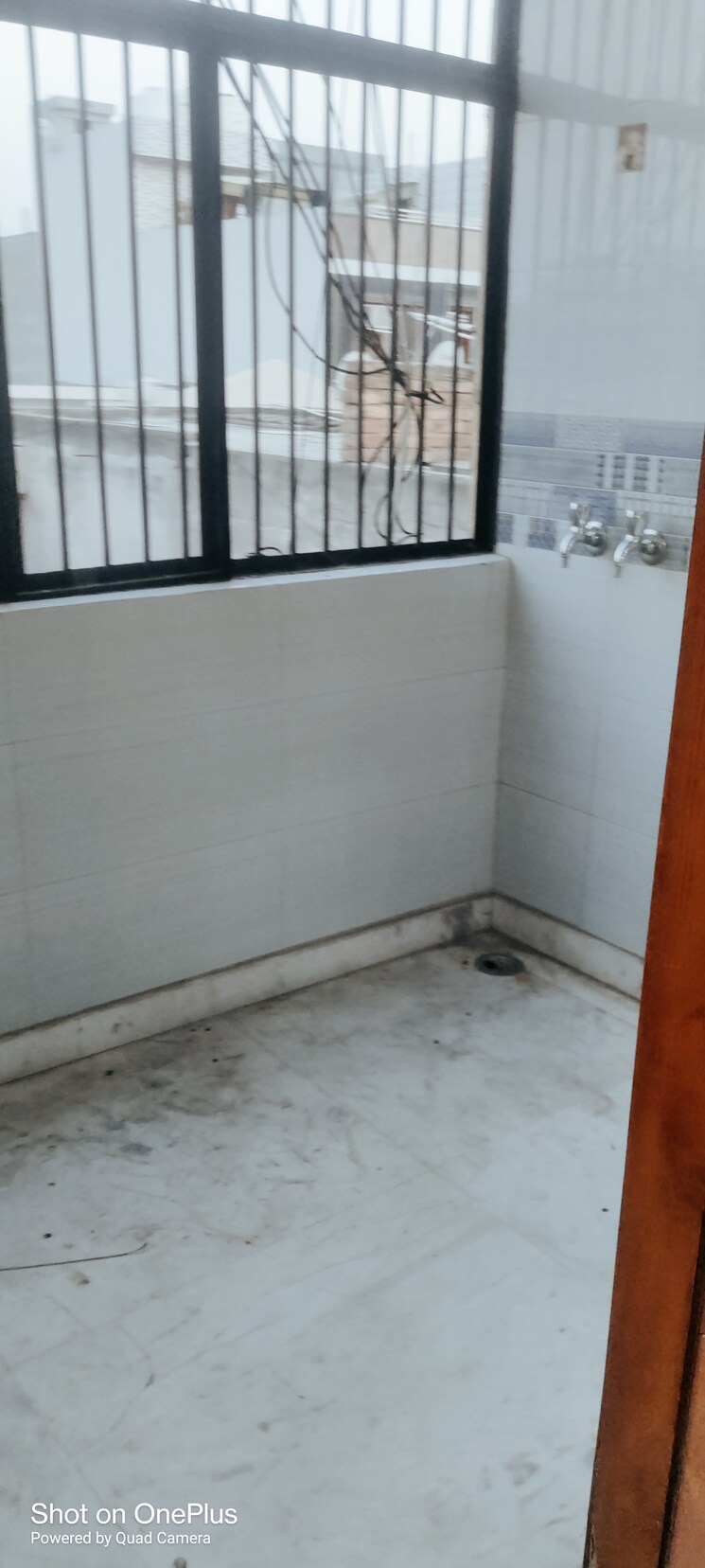 Room, rohini sector 28 3 Bedroom 1000 Sq.Ft. Builder Floor In Rohini Sector 28 Delhi 8221688