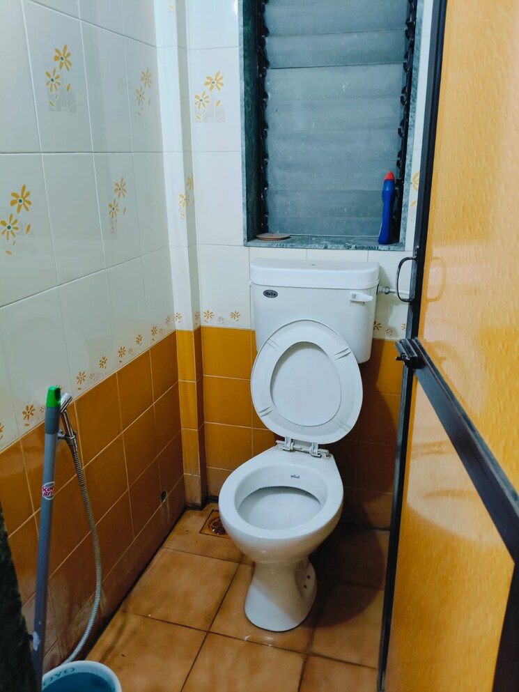 Bathroom, lokpuram-chs 1 Bedroom 620 Sq.Ft. Apartment In Vasant Vihar Thane 8221707
