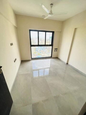 2 BHK Apartment For Rent in Paradigm El Signora, Jogeshwari West