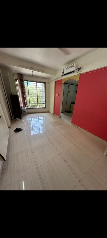 Room in 1 BHK Apartment at Gandharv Darshan, Lower Parel – for Rent
