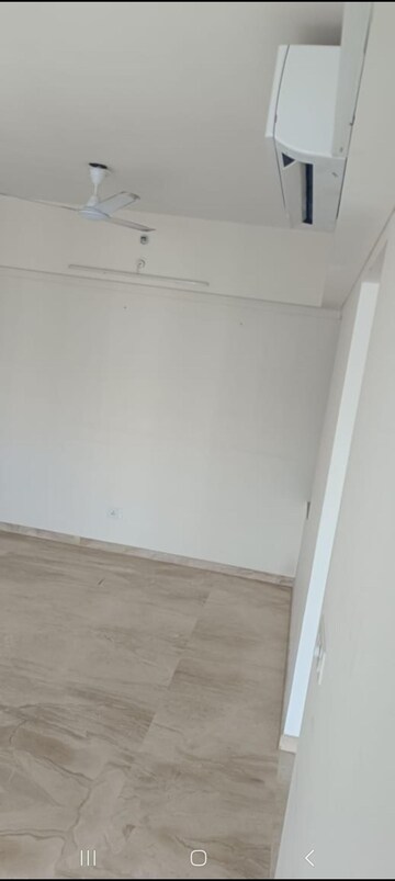 Room in 2 BHK Apartment at LnT Realty Emerald Isle, Powai – for Rent