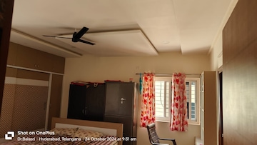 Bedroom in 2 BHK Apartment at Manikonda – for Rent