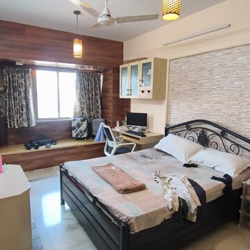 Bedroom in 2 BHK Apartment at Shilp Tower, Century Mills – for Rent