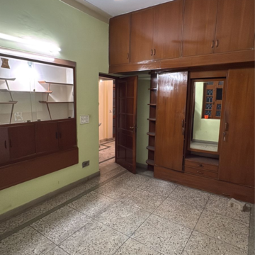 Room in 2.5 BHK Villa at Sector 21 – for Rent