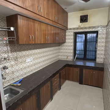 Kitchen in 2.5 BHK Villa at Sector 21 – for Rent