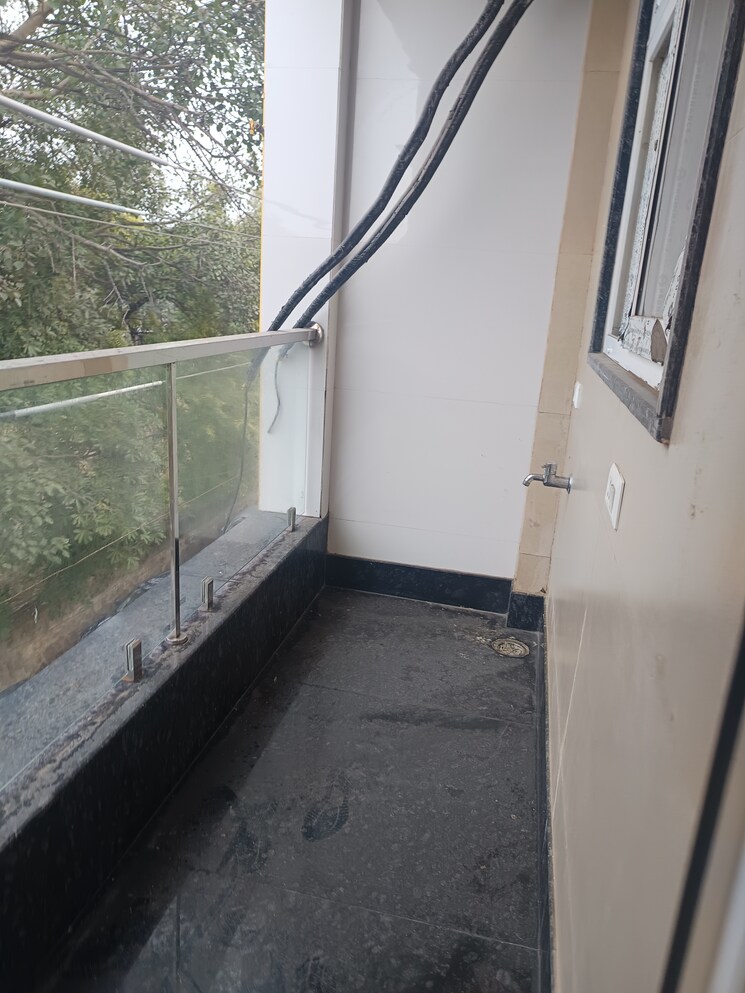 Balcony, e block 3 Bedroom 1700 Sq.Ft. Builder Floor In E Block Delhi 8221785