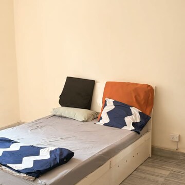 Bedroom in 1 BHK Apartment at Paschim Apartments, Agar Bazar – for Rent