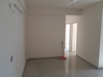 Room in 3 BHK Apartment at ROF Aalayas, Sector 102 – for Sale