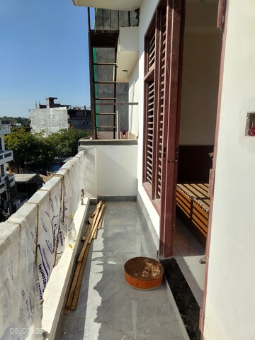 Balcony in 1 BHK Independent House at Sector 45 – for Rent