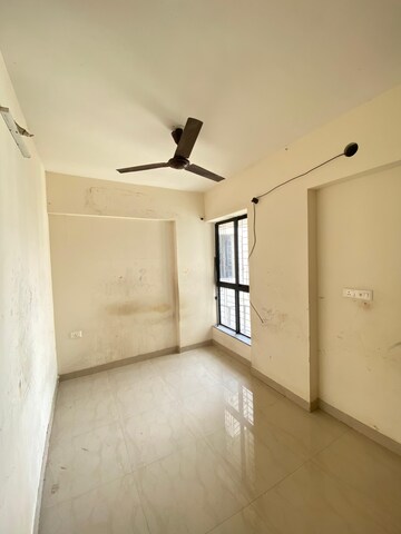 Room in 1 BHK Apartment at Lodha Golden Dream, Dombivli East – for Rent