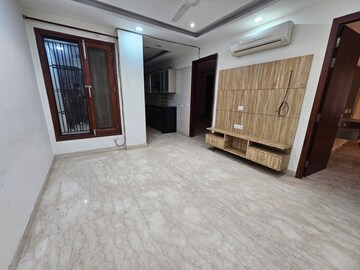 Room in 2 BHK Builder Floor at Sector 27 – for Rent