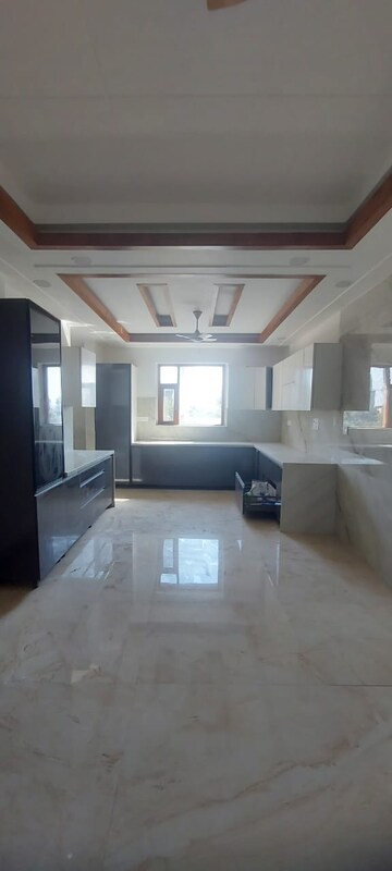 Kitchen in 4 BHK Builder Floor at Sector 28 – for Rent
