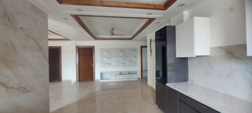 Room in 4 BHK Builder Floor at Sector 28 – for Rent