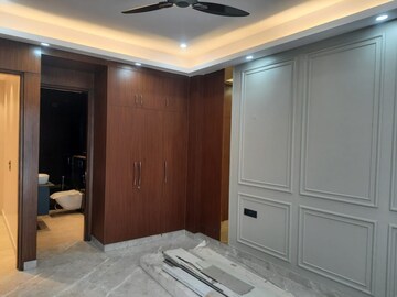 Room in 4 BHK Builder Floor at Ansal Plaza Sector-23, Sector 23 – for Sale