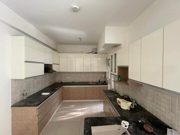 Kitchen in 3 BHK Builder Floor at BPTP Amstoria, Sector 102 – for Rent