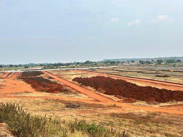  Plot For Sale in Manneguda