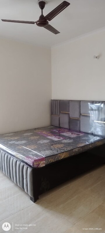 Bedroom in 2 BHK Apartment at Amrapali Empire, Sain Vihar – for Rent